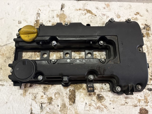 Opel Corsa D Szelepfedél A12XER