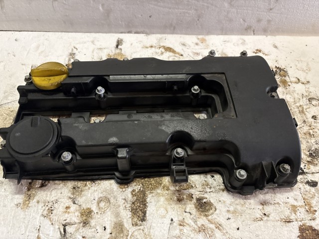 Opel Corsa D Szelepfedél A12XER