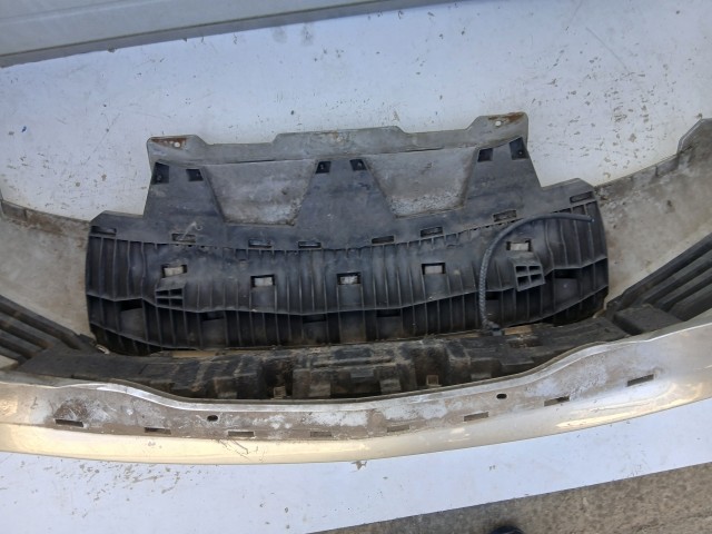 14342 Opel Zafira B 2005-2008 első Lökhárító Ezüst Z157