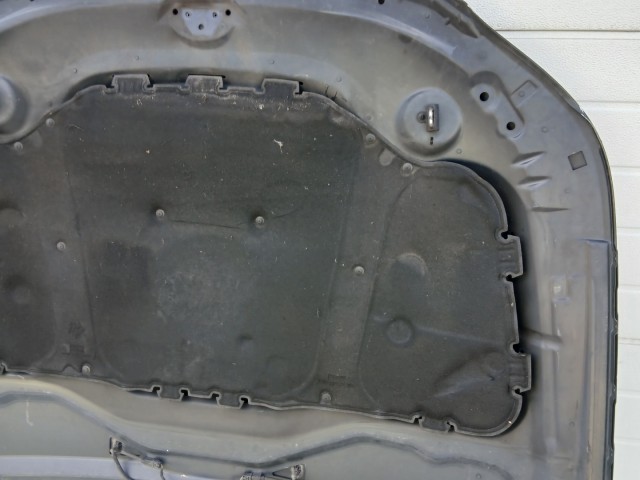 14350 BMW 5 E60 2003-2010 Motorháztető Használt Fekete  