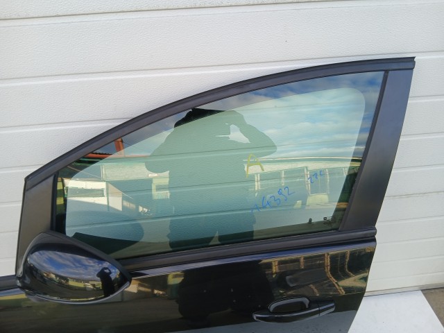 14392 Opel Astra J 2009-2015 Bal első Ajtó Fekete Z22c