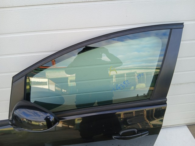 14392 Opel Astra J 2009-2015 Bal első Ajtó Fekete Z22c
