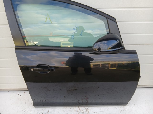 14393 Opel Astra J 2009-2015 Jobb első Ajtó Fekete Z22c