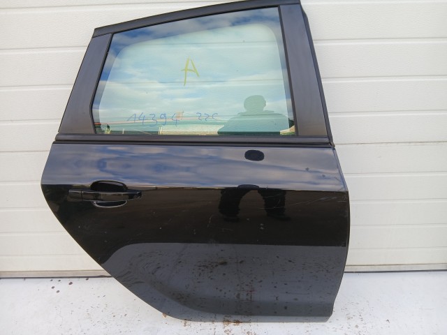 14394 Opel Astra J 2009-2015 Jobb hátsó Ajtó Fekete Z22c 5 ajtós