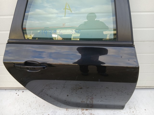 14394 Opel Astra J 2009-2015 Jobb hátsó Ajtó Fekete Z22c 5 ajtós