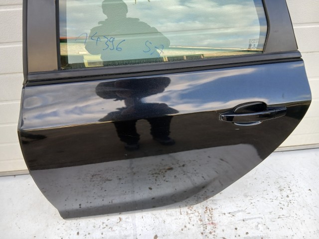 14396 Opel Astra J 2009-2015 Bal hátsó Ajtó Fekete Z22c 5 ajtós