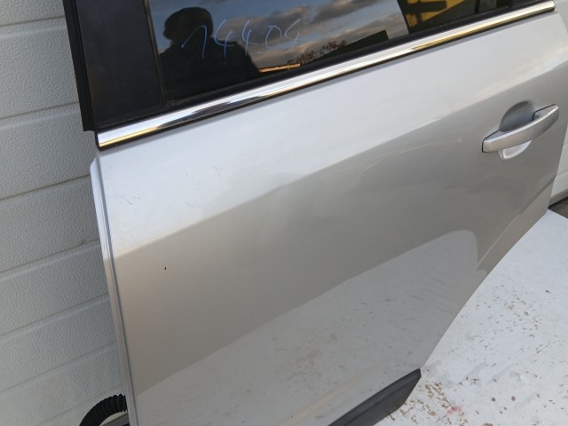 14404 Opel Antara 2006-2015 Bal hátsó Ajtó Ezüst Z176