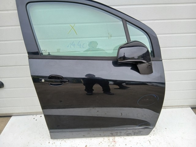14408 Opel Mokka 2012-2019 Jobb első Ajtó Fekete Y22c a képen látható sérüléssel