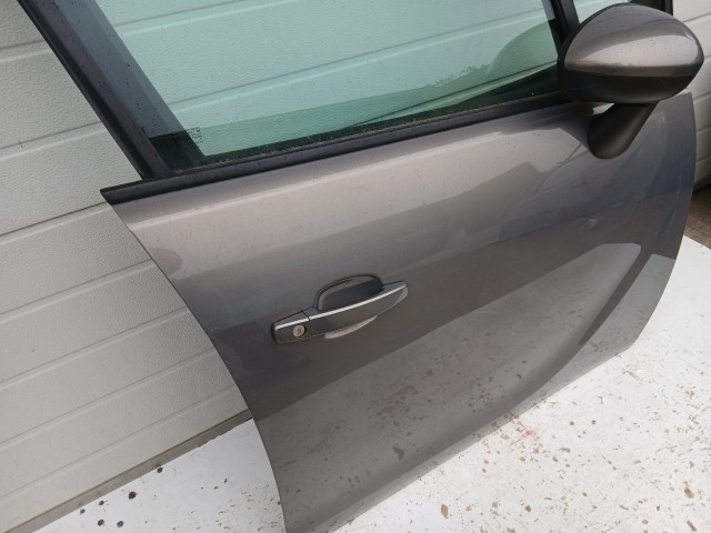 14418 Opel Meriva B 2010-2017 Jobb első Ajtó Használt Barna Z40w