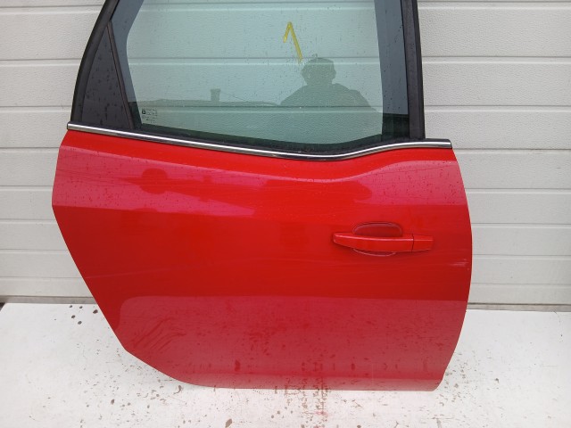 14419 Opel Meriva B 2010-2017 Jobb hátsó Ajtó Piros Z50b