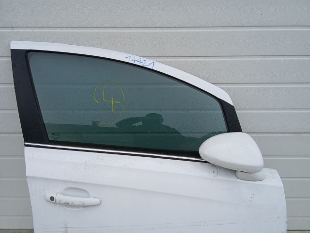 14421 Opel Corsa E 2014-2019 Jobb első Ajtó Használt Fehér  a képen látható sérüléssel