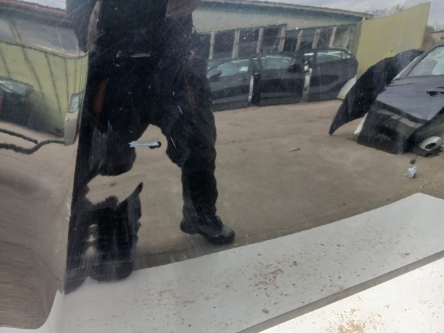 14427 Opel Astra J 2009-2015 Motorháztető Használt Fekete Z22c 