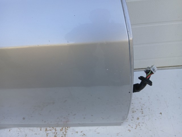 14438 Kia Ceed I. 2007-2012 kombi Jobb hátsó Ajtó Ezüst