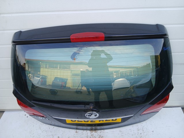 14458 Opel Meriva B 2010-2017 Csomagtérajtó Fekete Z22c