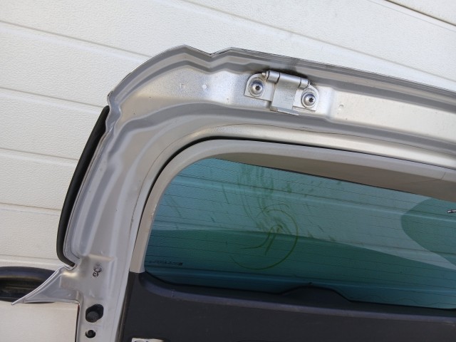 14461 Opel Astra J kombi Csomagtérajtó Ezüst Z176