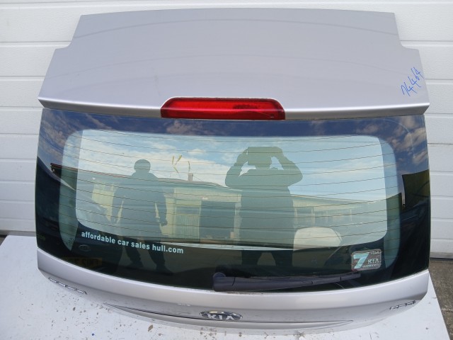 14464 Kia Ceed kombi 2007-2012 Csomagtérajtó Használt  Ezüst