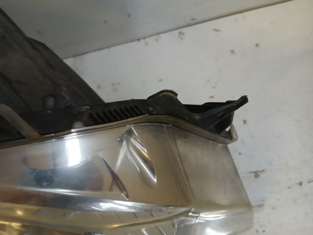 14466 Opel Astra H 2004-2010 Jobb első Lámpa Fényszóró a képen látható sérüléssel