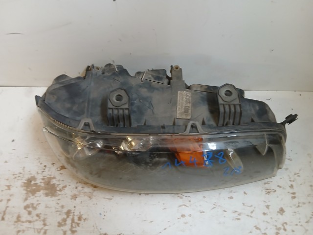 14488 Fiat Punto II. 1999-2003 1999-2003 Lámpa , Fényszóró Használt Jobb első