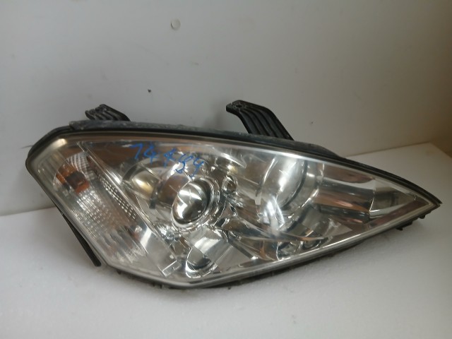 14499 SSANGYONG Kyron 2005-2007 Jobb első Lámpa Fényszóró Használt Projektoros