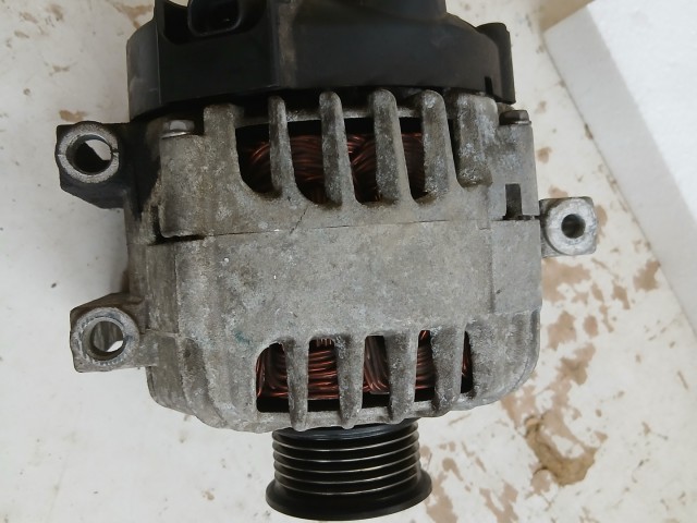 Opel Astra J B16dtl Generátor