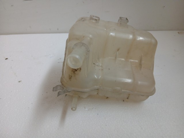 Opel Astra J 2009-2015 Kiegyenlítő tartály Használt  2015 