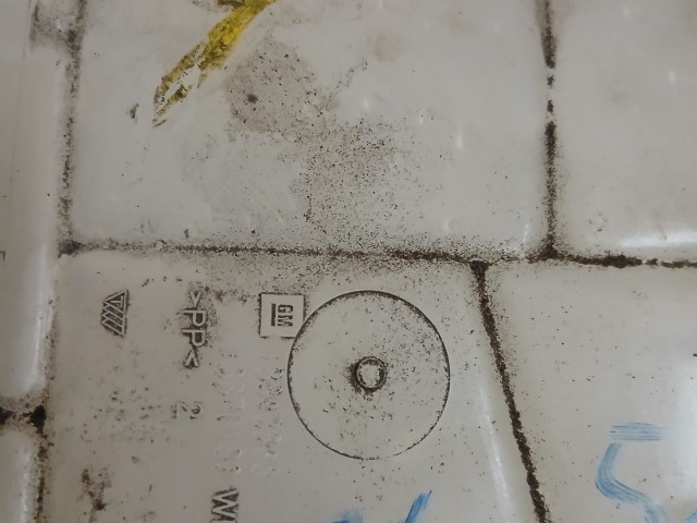 Opel Astra J 2009-2015 Kiegyenlítő tartály Használt  2015 