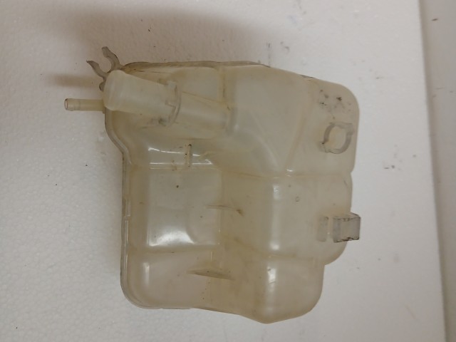 Opel Astra J 2009-2015 Kiegyenlítő tartály Használt  2015 