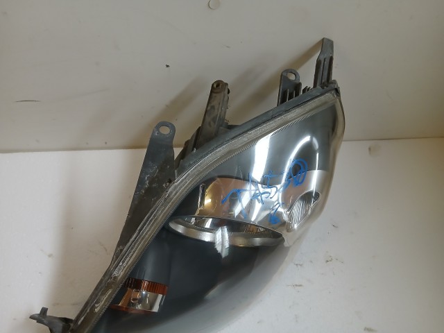 14530 Ford Fiesta v 2004-2008 Bal első Lámpa Fényszóró