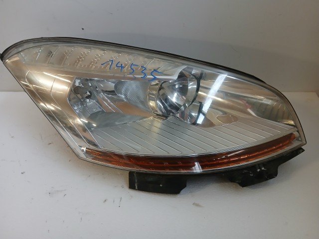 14535 Citroen C4 picasso Jobb első Lámpa Fényszóró a képen látható sérüléssel