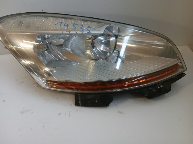 14535 Citroen C4 picasso Jobb első Lámpa Fényszóró a képen látható sérüléssel