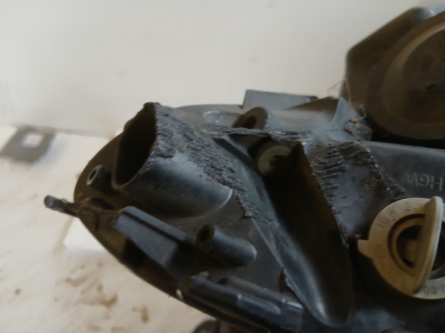 14535 Citroen C4 picasso Jobb első Lámpa Fényszóró a képen látható sérüléssel