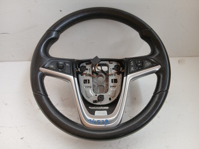 Opel Astra J 2009-2015 Kormánykerék Használt Fekete multikormányos bőr  