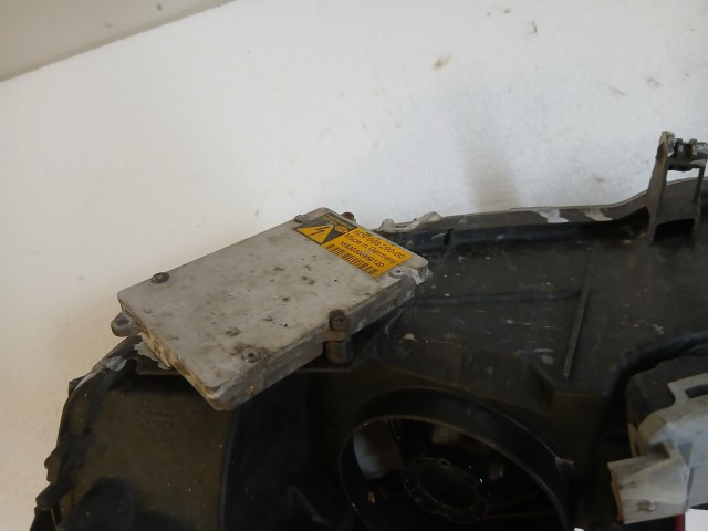 14548 Opel Astra G Jobb első Xenon Lámpa Fényszóró