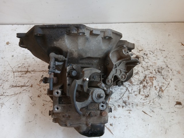 Opel Zafira B 1.6 Benzin Váltó  A16xer 5 sebességes