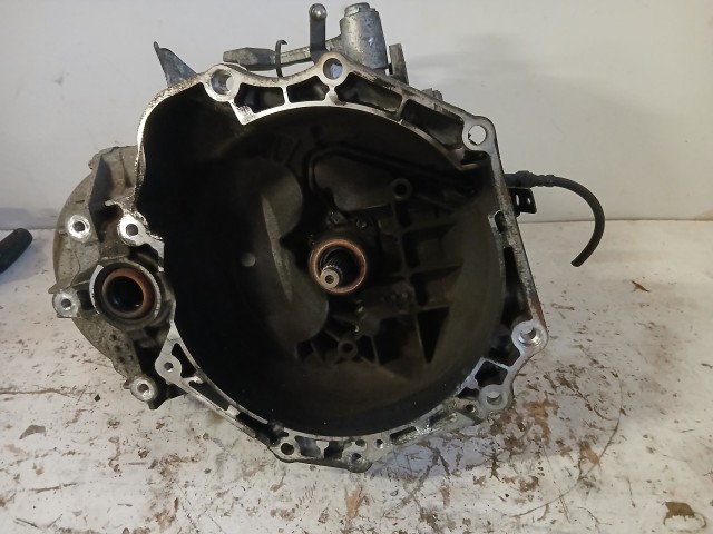 Opel Astra J 1.7 cdti m32 Váltó A17dtr motorkód 6 sebességes 