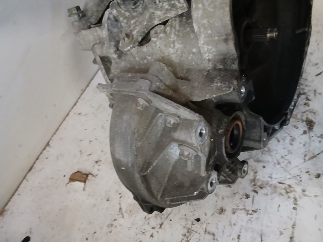 Opel Astra J 1.7 cdti m32 Váltó A17dtr motorkód 6 sebességes 