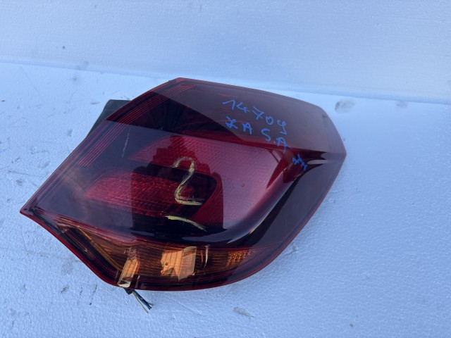 14709 Opel Astra J 2009-2015 Jobb hátsó Lámpa  5 ajtós sötétitett