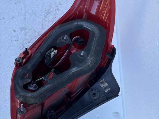 14712 Opel Mokka 2012-2019  Jobb hátsó Lámpa Fényszóró