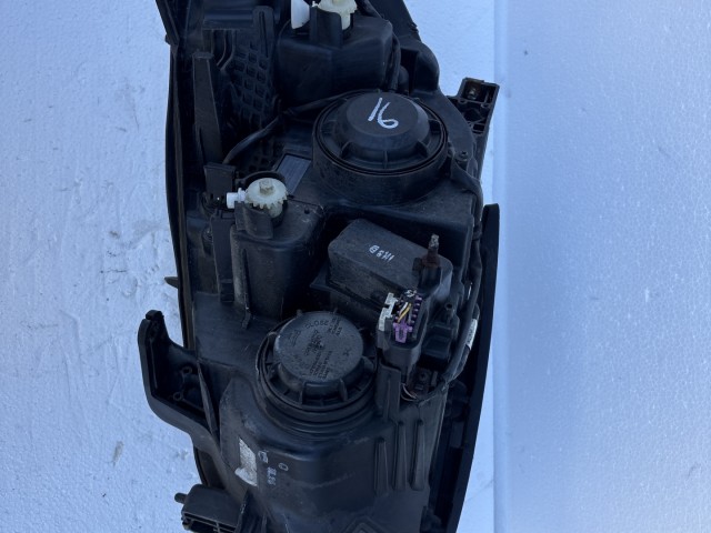 14733 Opel Mokka 2012-2019 Jobb első Lámpa Fényszóró Angol