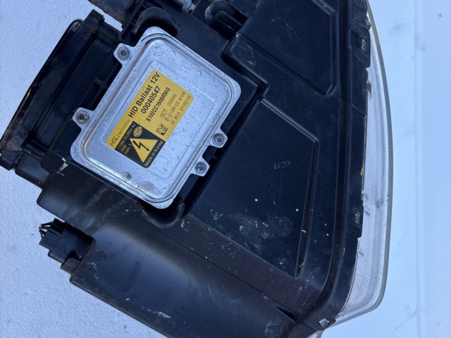 14735 Opel Antara 2006-2015 Jobb első Lámpa Fényszóró Xenon Angol