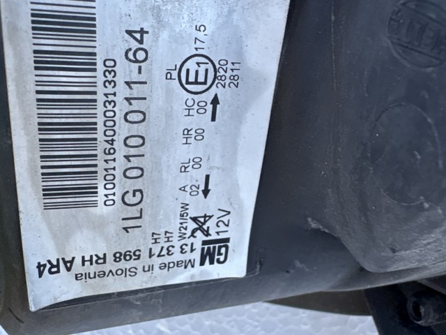 14736 Opel Astra J 2009-2015 Jobb első Lámpa Fényszóró Angol