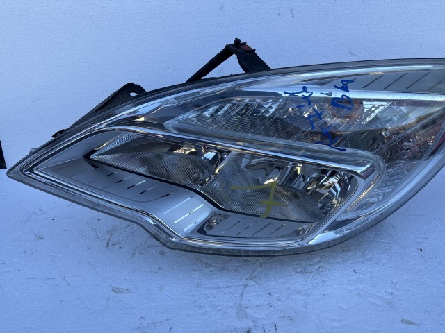 14746 Opel Meriva B 2010-2017 Bal első Lámpa Fényszóró Angol