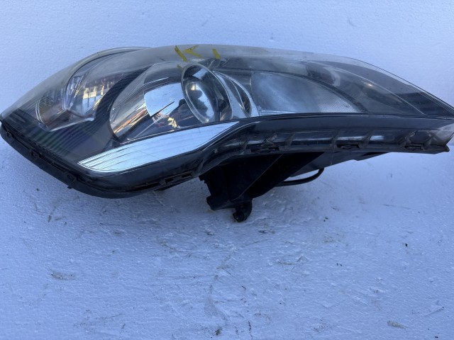 14744 Hyundai I 30 (FD)  2007-2012 kombi  Jobb első Lámpa Fényszóró Angol