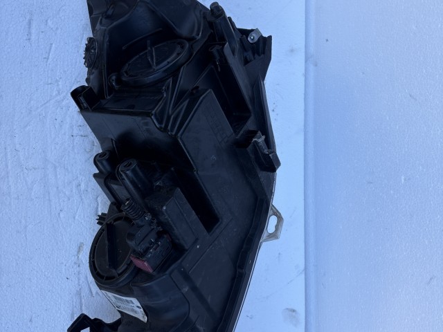 14739 Opel Astra J 2009-2015 Jobb első Lámpa Fényszóró Használt Angol