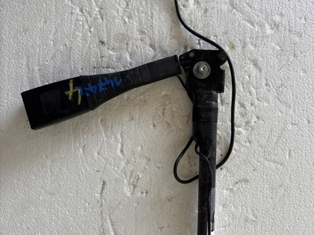 Opel Corsa E Első Övfeszítő pár