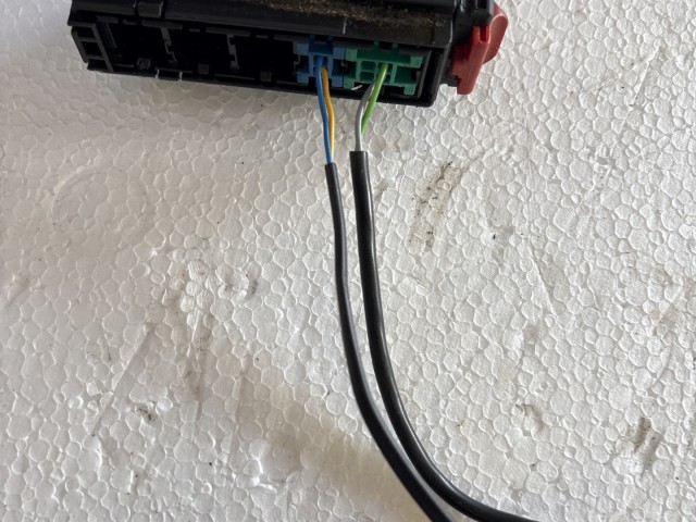 Opel Corsa E Első Övfeszítő pár