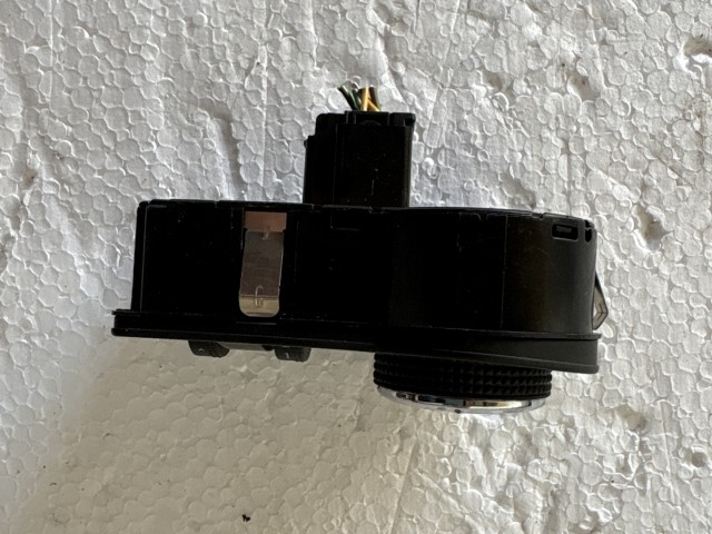 Opel Astra J 2009-2015 Világítás kapcsoló Használt