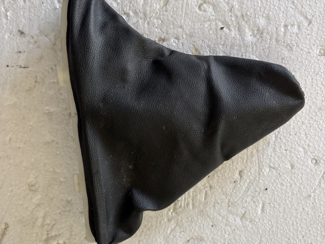 Opel Astra J 2009-2015 Kézifék szoknya Használt