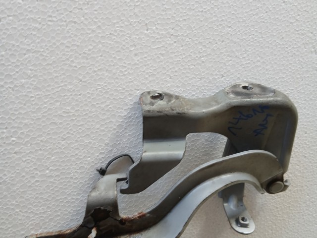 Opel Antara 2006-2015 Motorháztető zsanér Használt ezüst 