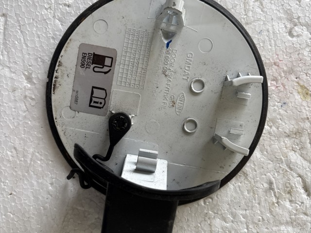 Opel Antara 2006-2015 Tankajtó Használt  fehér 